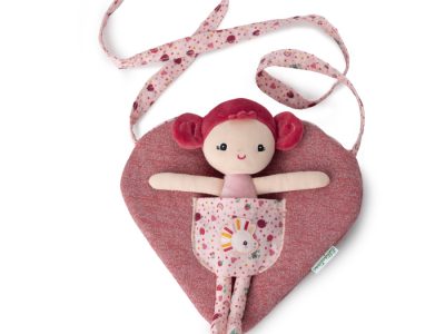 Poupée Aline avec sac coeur